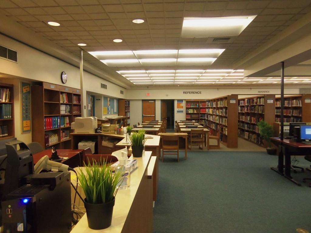 SLHS Library Adds Technology, Changes Policy