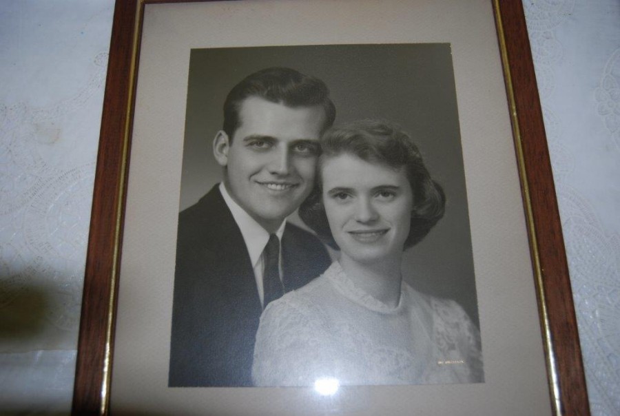 S.E. Hinton and her late husband, Dr. Robert W. Hinton, secretly eloped. Later, they had a second wedding with both their families in attendance. The high school sweethearts were married for 57 years.