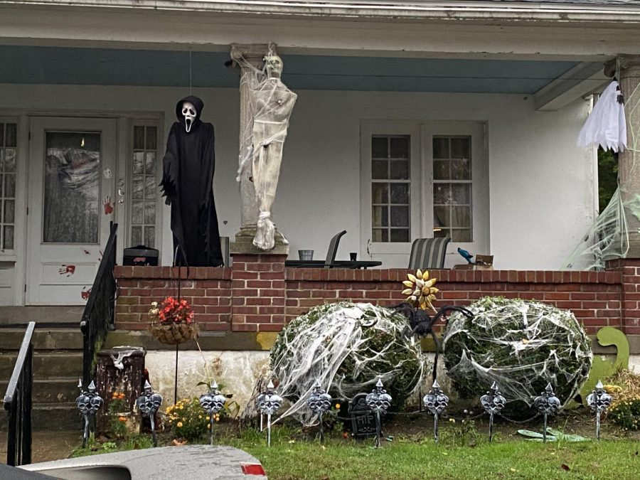 Despite the cancelation of many Halloween celebrations, many people still expressed their holiday spirit through spooky decorations.