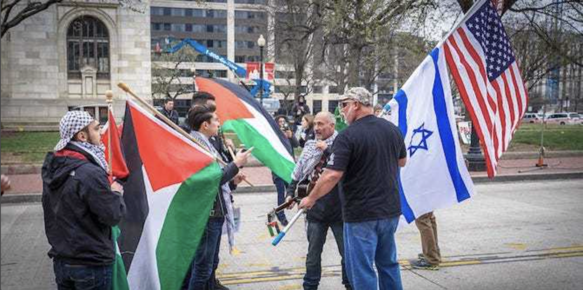 Protestors+clash+over+the+Israel-Hamas+war%2C+demonstrating+the+tensions+brought+out+by+such+politically+and+religiously+charged+conflicts.+