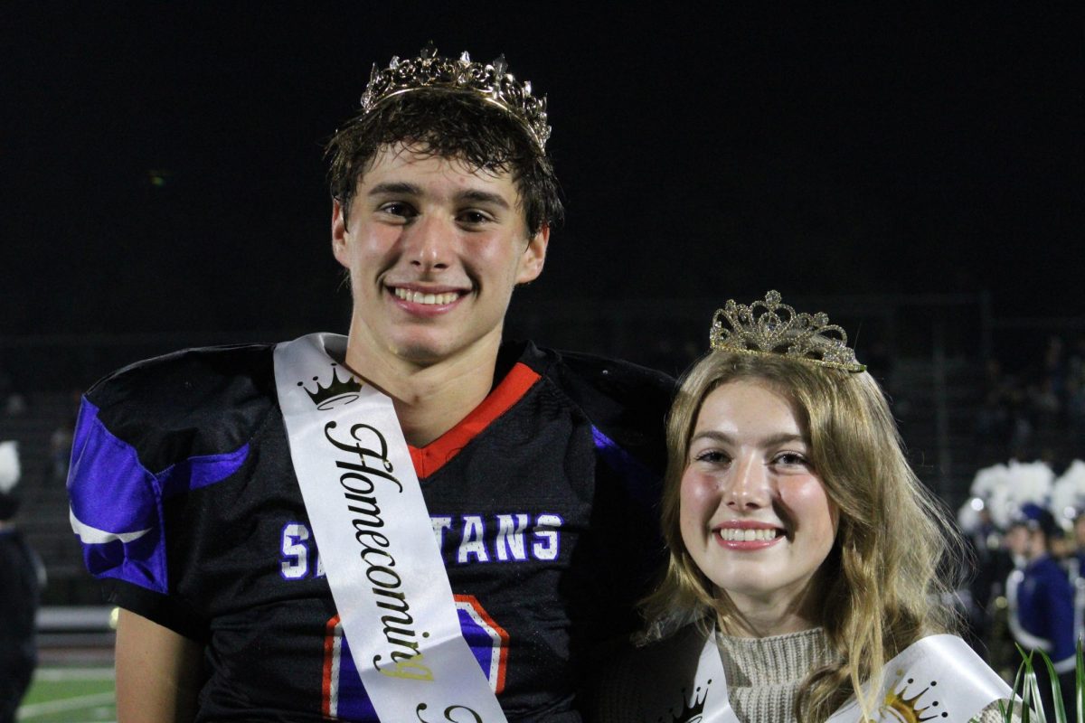 Seniors Chris Fritts and Ivory MoDavis were crowned homecoming king and queen at the homecoming football game.