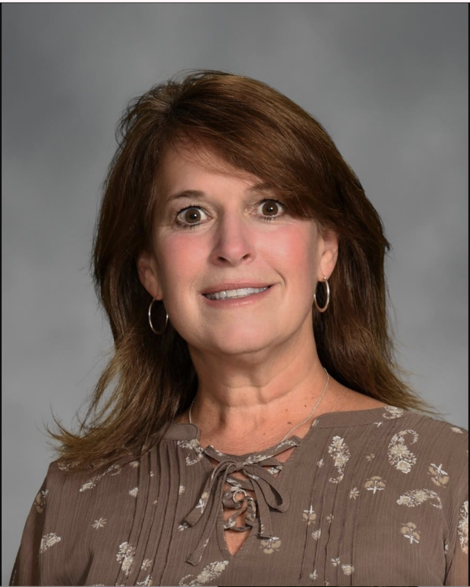 Mrs. Peralta retires after 21 years of being an amazing teacher.